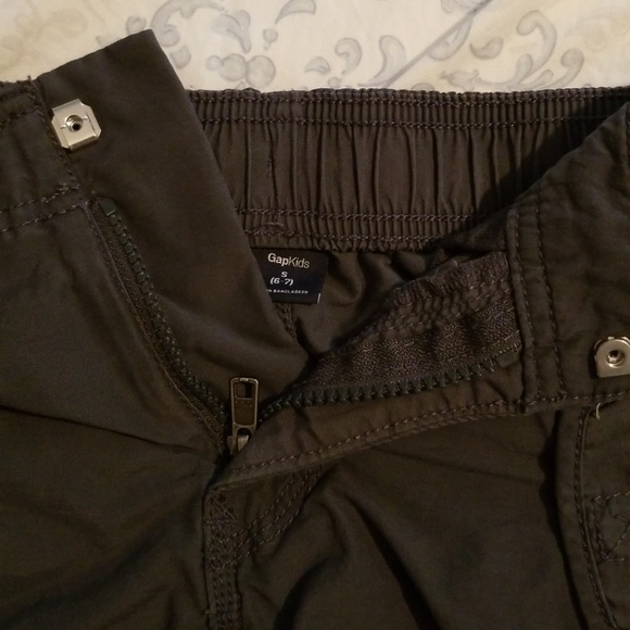 GAP BOY'S SHORTS - Picture 3 of 4